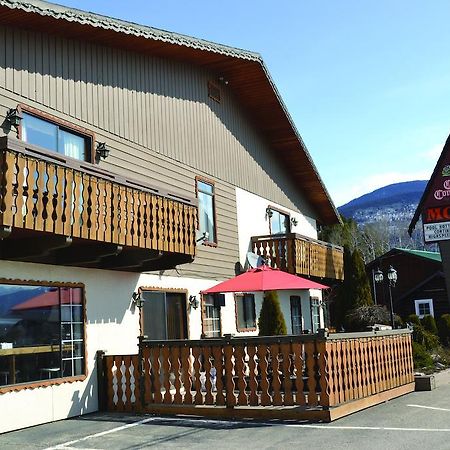 Chalet Continental Motel Valemount Exteriör bild